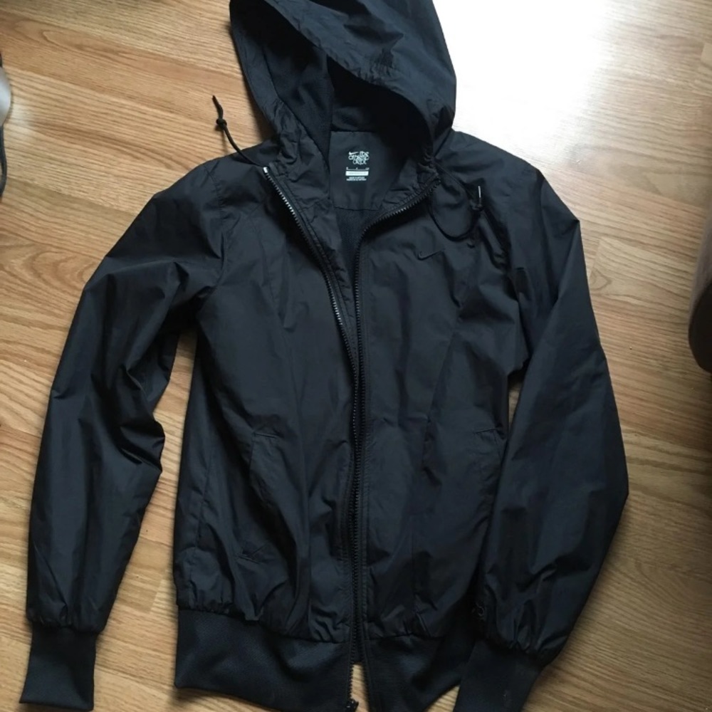 ❌SOLD ❌Nike The Athletic Rain/Wind Jacket